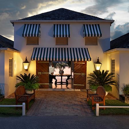 Round Hill Hotel & Villas Монтего Бей Екстериор снимка